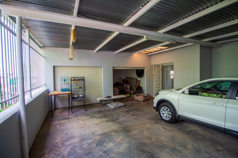 5 Bedroom Property for Sale in Middelpos Northern Cape